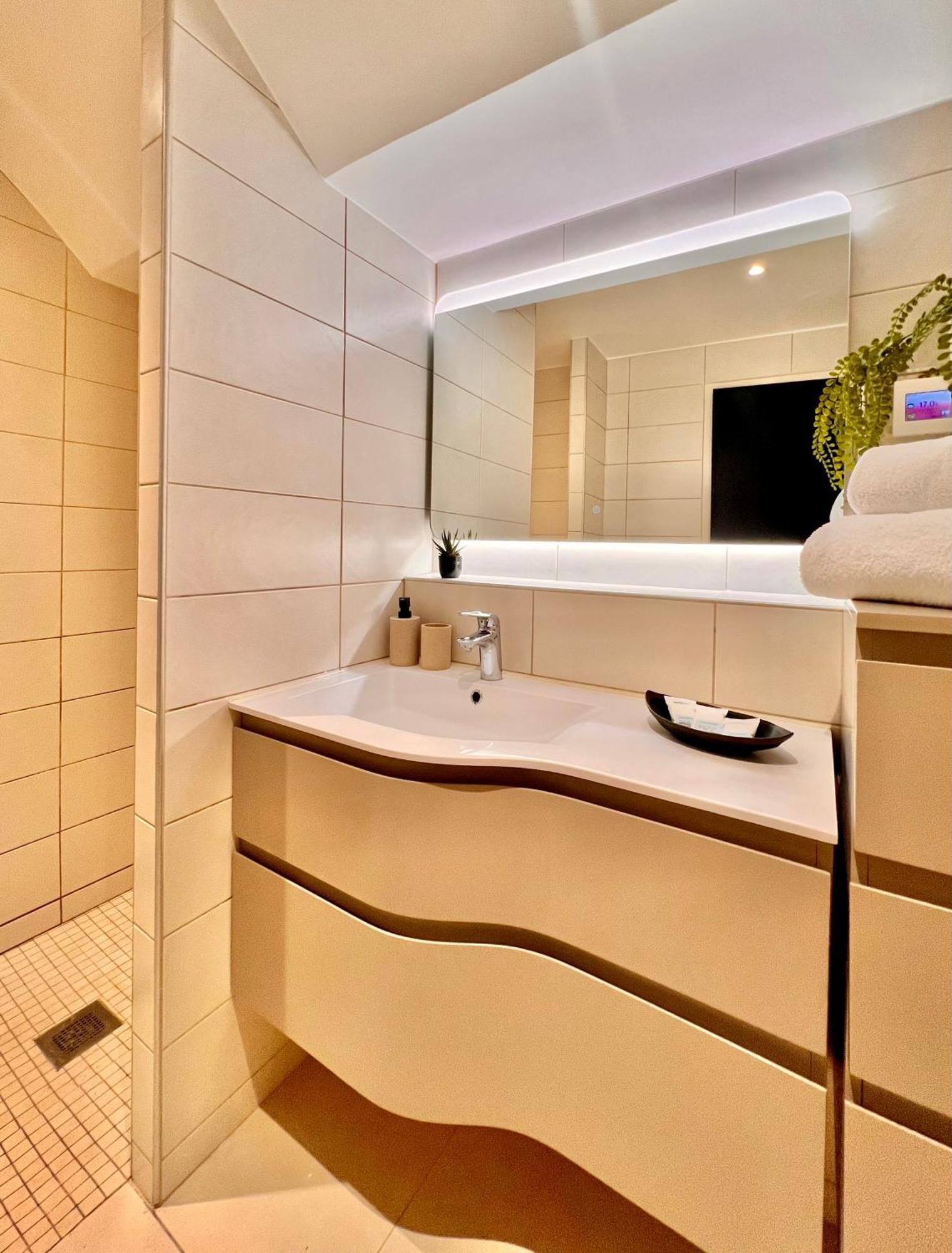 Apartment Malaussena - Reception 24&7 - Center Liberation Nice Bagian luar foto